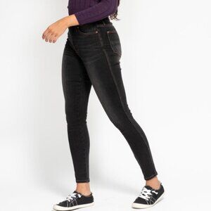Judy Blue Black Wash & Contrast Thread Skinny Jeans